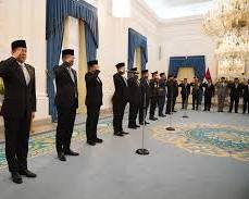 Foto Tim Komisi Reformasi Polri dilantik oleh Presiden Prabowo Subianto di Istana Kepresidenan RI